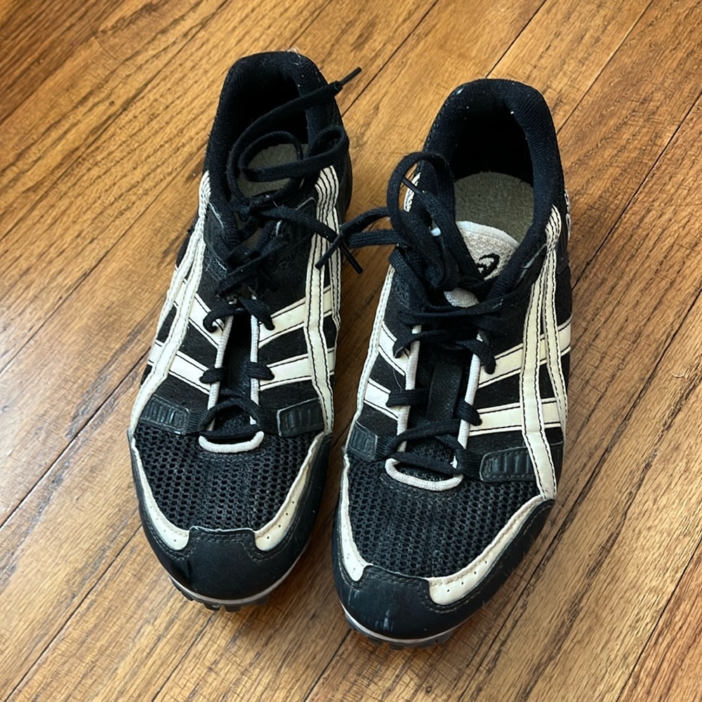 Vintage 90s ASICS Middle distance / jumper track spikes